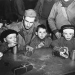 US and Pets – WW-2 (EUCMH) – 2021-044