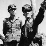 General d. Panzertruppen Hasso Eccard Freiherr von Manteuffel mit Oberst Niemack