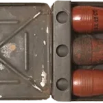 Ammunition box with 3 shells for the 8 CM Mortar