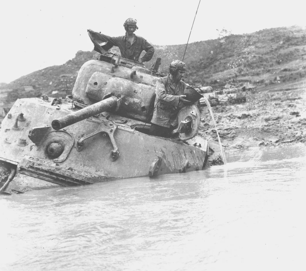 M-4A3 Sherman of the 706-TB attached to the US 77-ID (10-A), stuck crossing a 5-foot stream