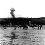 Omaha Beach 06-06-1944 (Robert Capa)