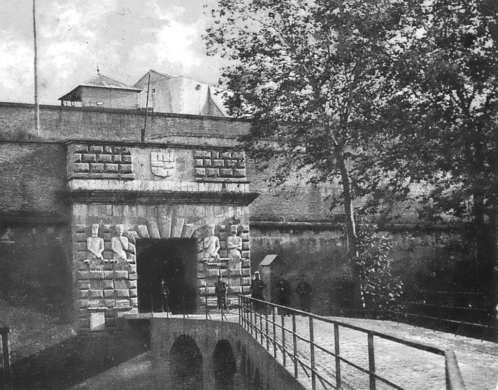 Main Entrance - Citadelle de Perpignan - 1900's