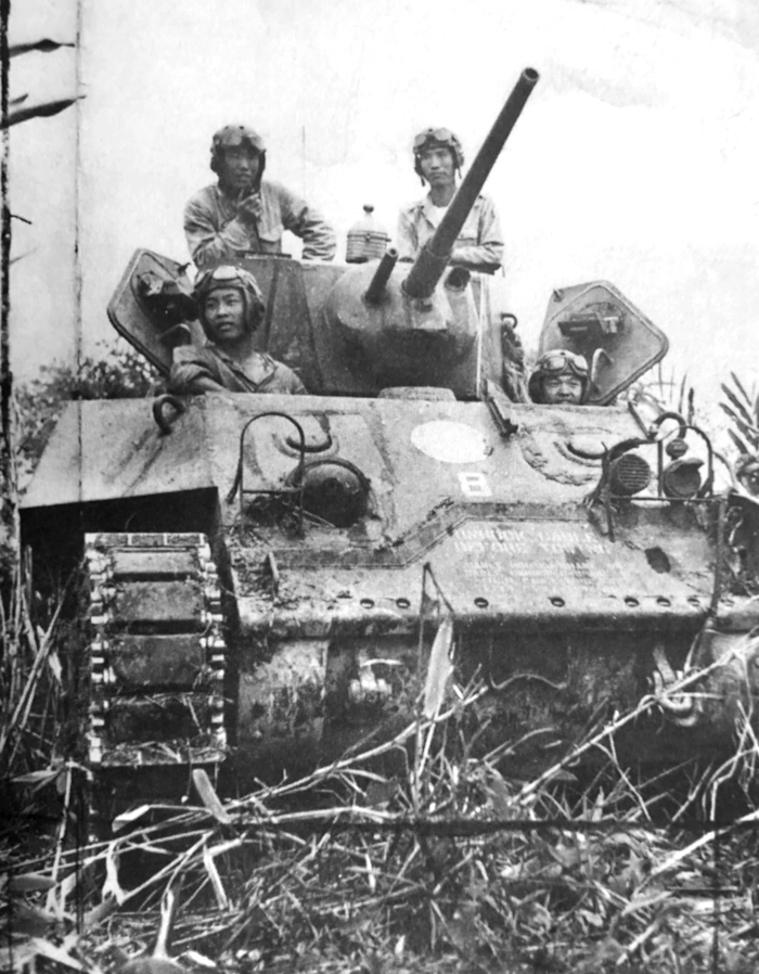 (Illustration) 1944 Chinese crew in US-built tank. Near India’s border with Burma