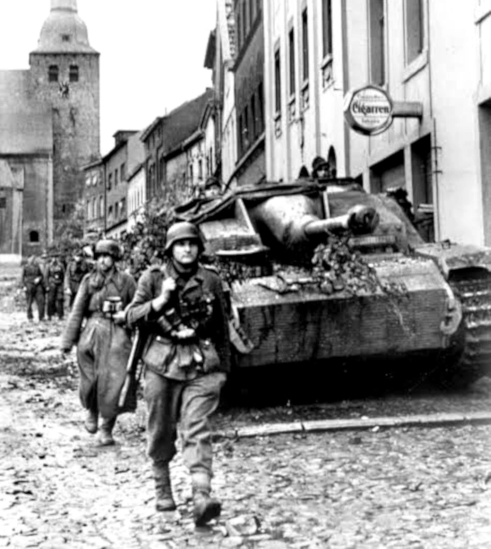German Troops around Aachen German Troops around Aachen