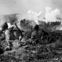 Okinawa 1945 – firing White Phosphorus shells